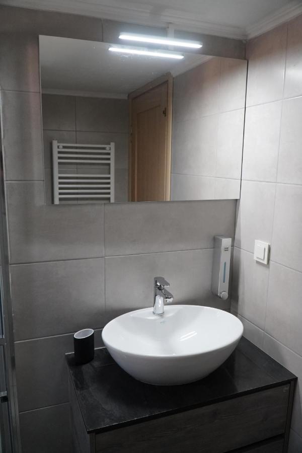 Modern Apartment In Οld Τown Tessalónica Exterior foto